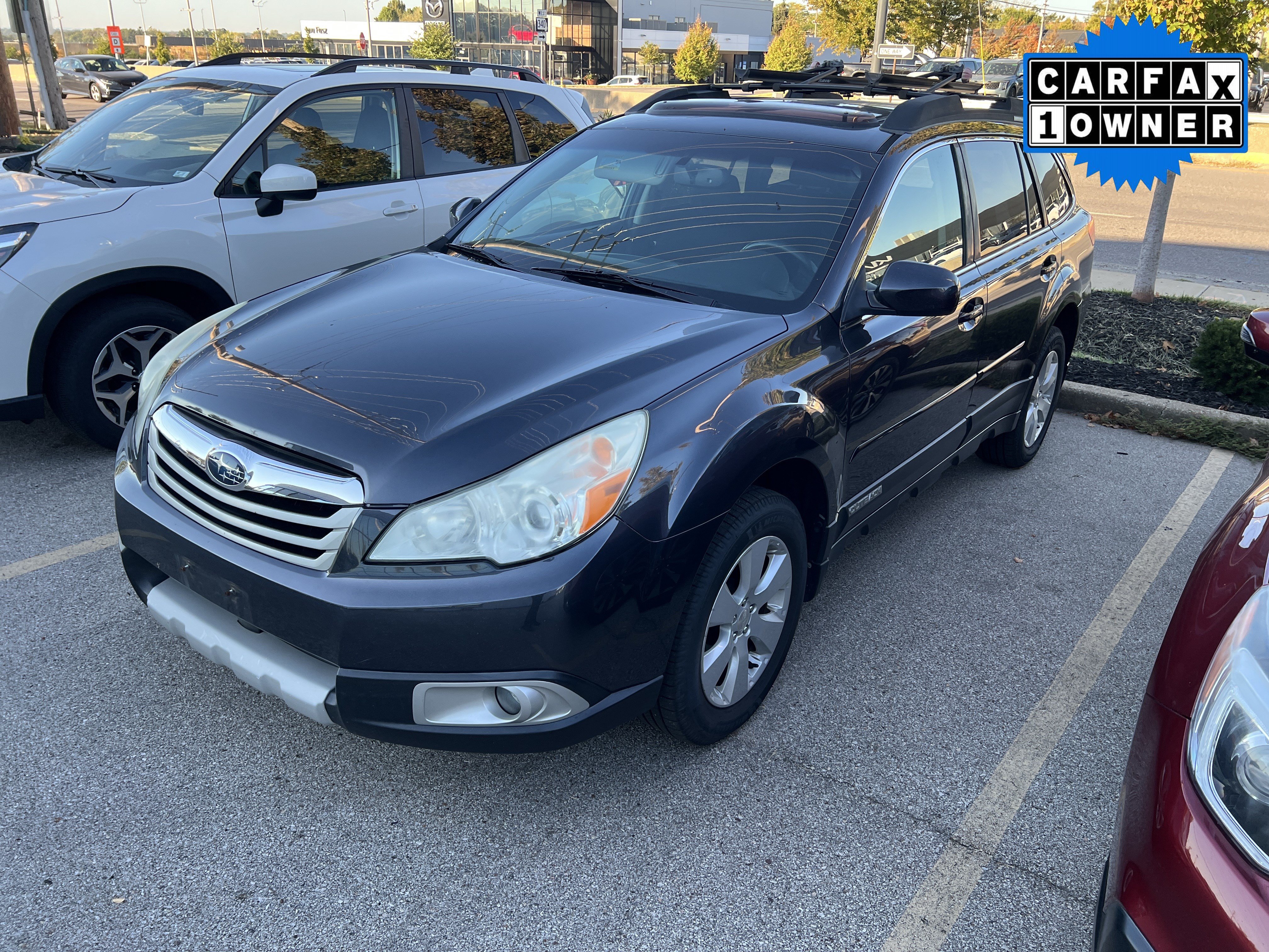 Used 2011 Subaru Outback 2.5i Premium AWD/4WD image 2