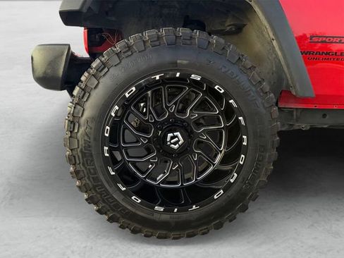 Used 2017 Jeep Wrangler Unlimited Sport w/ Trailer Tow Group image 14