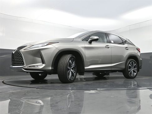 Used 2022 Lexus RX 350 FWD w/ Premium Package image 28