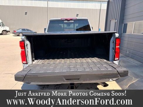 Used 2024 Chevrolet Silverado 2500 LTZ w/ LTZ Plus Package AWD/4WD image 6