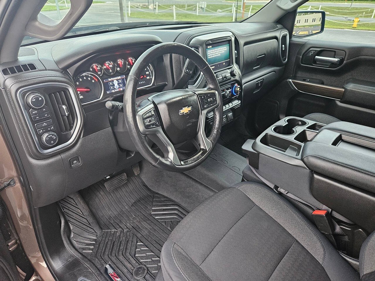Used 2019 Chevrolet Silverado 1500 LT w/ All-Star Edition AWD/4WD image 7