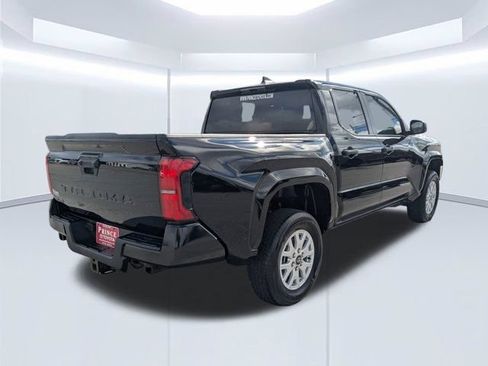 Used 2024 Toyota Tacoma SR5 AWD/4WD image 4