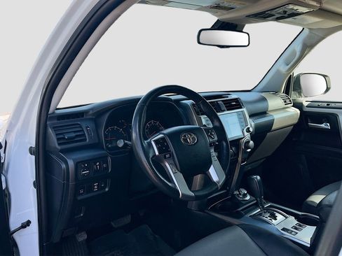 Used 2024 Toyota 4Runner SR5 Premium w/ Moonroof Package AWD/4WD image 9