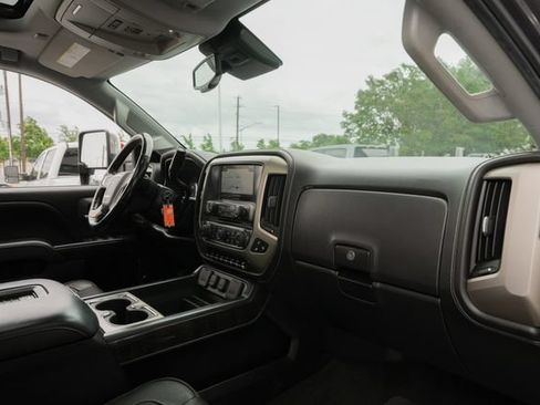 Used 2016 GMC Sierra 2500 Denali w/ Duramax Plus Package AWD/4WD image 33