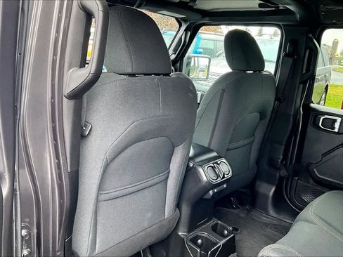 Used 2024 Jeep Wrangler Unlimited Sport AWD/4WD image 12