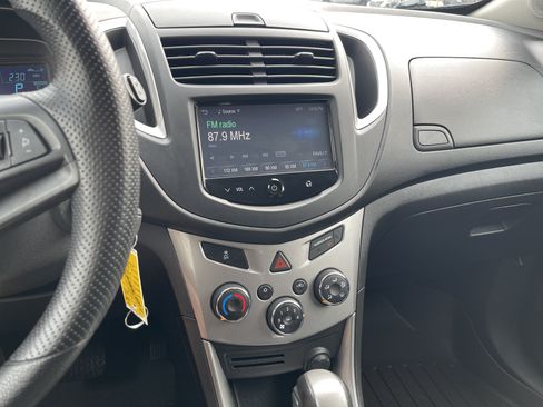 Used 2015 Chevrolet Trax LT w/ LPO, Cargo Package FWD image 16