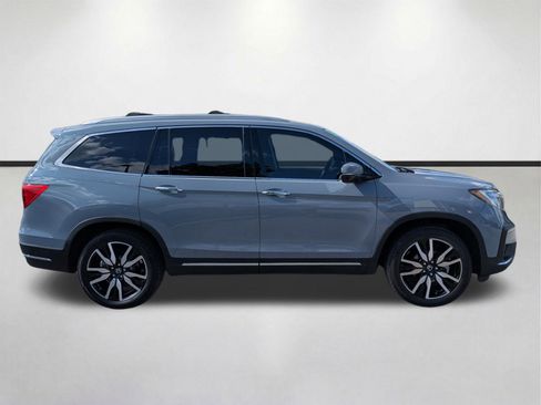 Used 2022 Honda Pilot Touring image 3