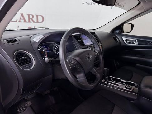 Used 2020 Nissan Pathfinder SV AWD/4WD image 11