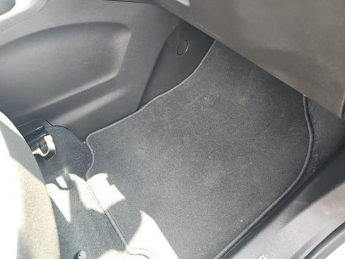 Used 2024 Chevrolet Equinox LS image 33