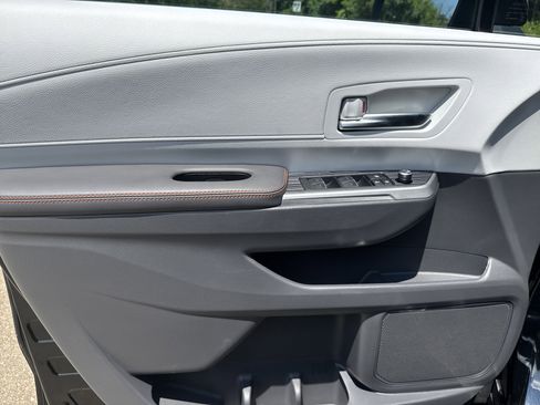 Used 2024 Toyota Sienna XSE image 10