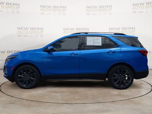 Used 2024 Chevrolet Equinox RS FWD image 2