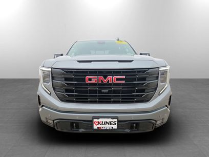 New 2026 GMC Sierra 1500 Elevation w/ Elevation Premium Package