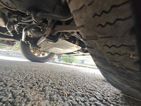 Used 2021 Chevrolet Suburban LT image 42