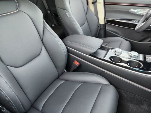 Used 2026 Genesis GV70 2.5T image 10