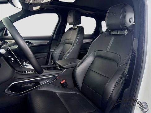 Used 2024 Jaguar F-PACE R-Dynamic S image 11