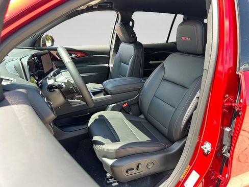 New 2026 Chevrolet Traverse Z71 w/ Enhanced Driving Package AWD/4WD image 20