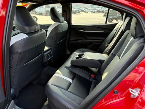 Used 2026 Toyota Camry SE FWD image 9