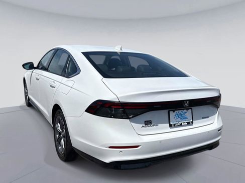 Certified 2025 Honda Accord EX-L image 6