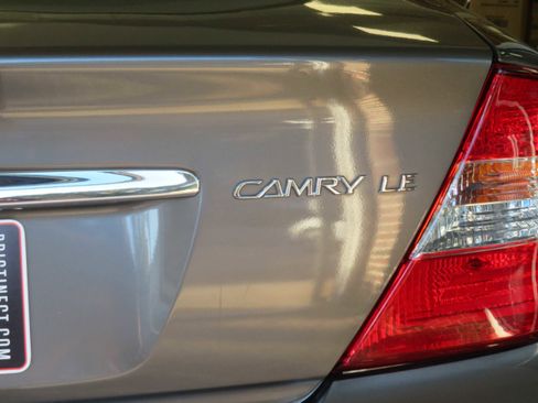 Used 2004 Toyota Camry SE image 55