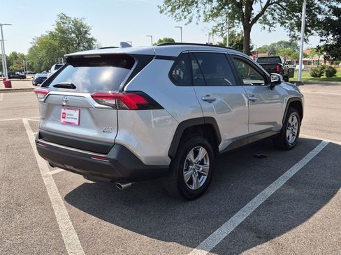 Certified 2025 Toyota RAV4 XLE AWD/4WD image 5