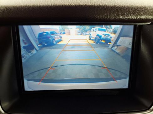 Used 2016 Chevrolet Suburban LT AWD/4WD image 10
