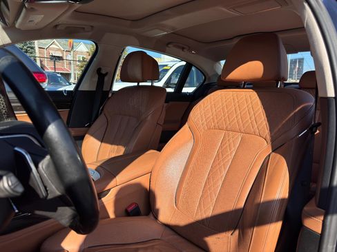 Used 2019 BMW 740i xDrive 740i xDrive w/ Executive Package image 15