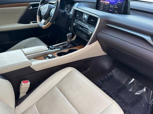 Used 2016 Lexus RX 450h AWD image 32