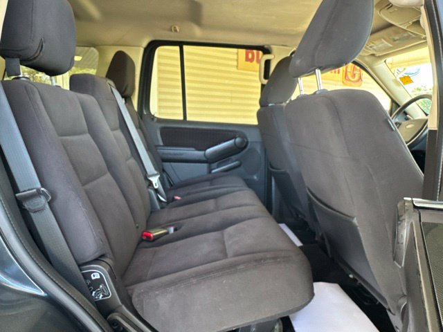Used 2010 Ford Explorer XLT AWD/4WD image 22