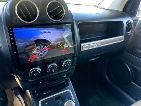 Used 2016 Jeep Compass 75th Anniversary w/ Power Value Group image 17