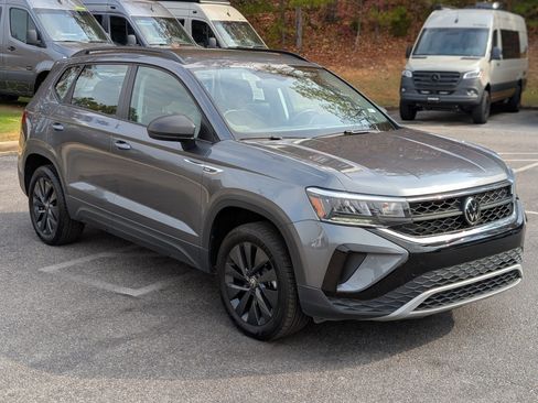 Used 2024 Volkswagen Taos S image 11