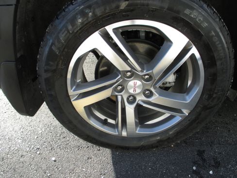 Used 2021 GMC Terrain SLT w/ Infotainment Package II image 9