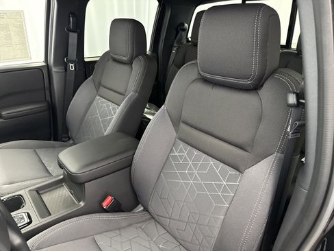 New 2026 Nissan Frontier SV w/ Tow Package image 8