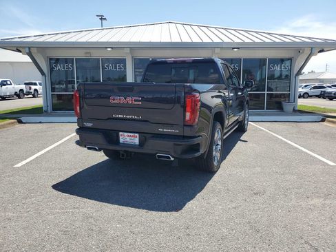 Used 2025 GMC Sierra 1500 Denali w/ Denali Reserve Package AWD/4WD image 8