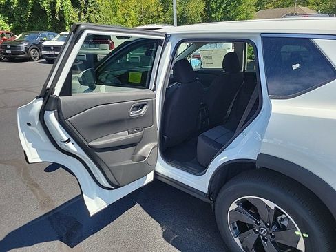 New 2026 Nissan Rogue SV image 11