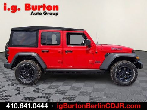 Used 2023 Jeep Wrangler Unlimited AWD/4WD image 7
