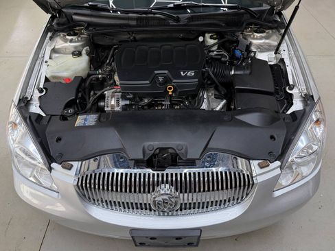 Used 2009 Buick Lucerne CXL w/ Driver Confidence Package FWD image 7