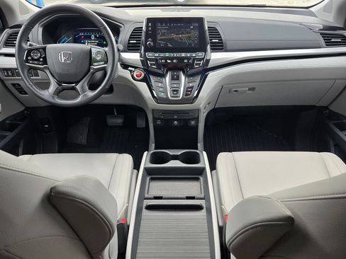 Used 2024 Honda Odyssey Touring image 15