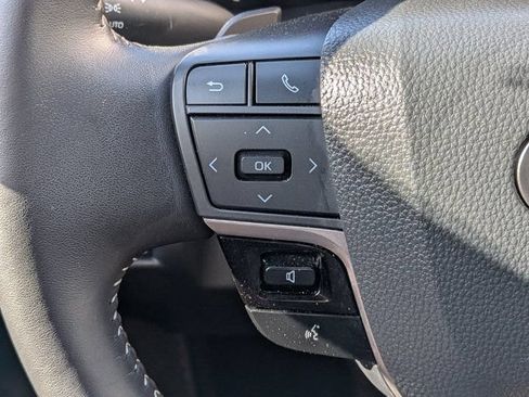 Used 2025 Toyota Camry SE FWD image 23