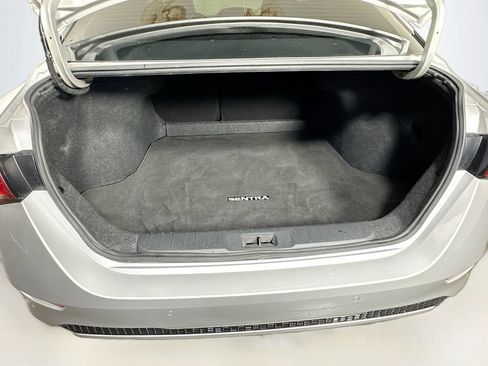Used 2020 Nissan Sentra SV w/ Lighting Package FWD image 29