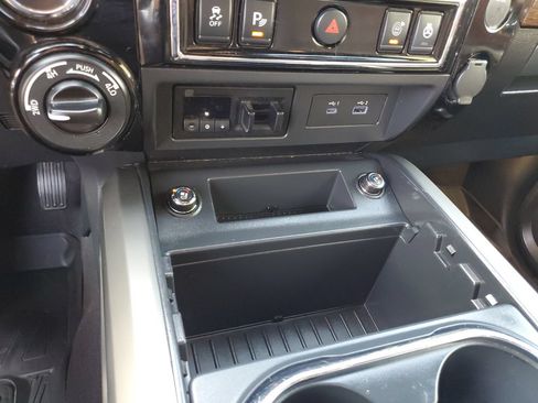 Used 2023 Nissan Titan Platinum Reserve w/ Moonroof Package AWD/4WD image 26