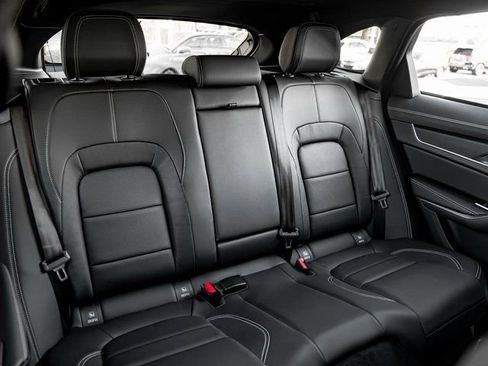 New 2026 Jaguar F-PACE R-Dynamic S image 24