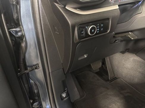 Used 2023 Ford Explorer XLT w/ Equipment Group 202A AWD/4WD image 15