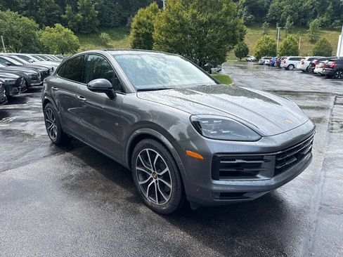 Used 2024 Porsche Cayenne Coupe AWD/4WD image 8