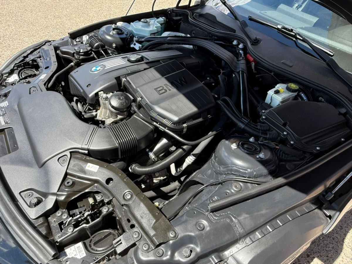 Used 2012 BMW Z4 sDrive35i RWD image 31
