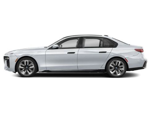 Used 2026 BMW 740i w/ Executive Package RWD image 3
