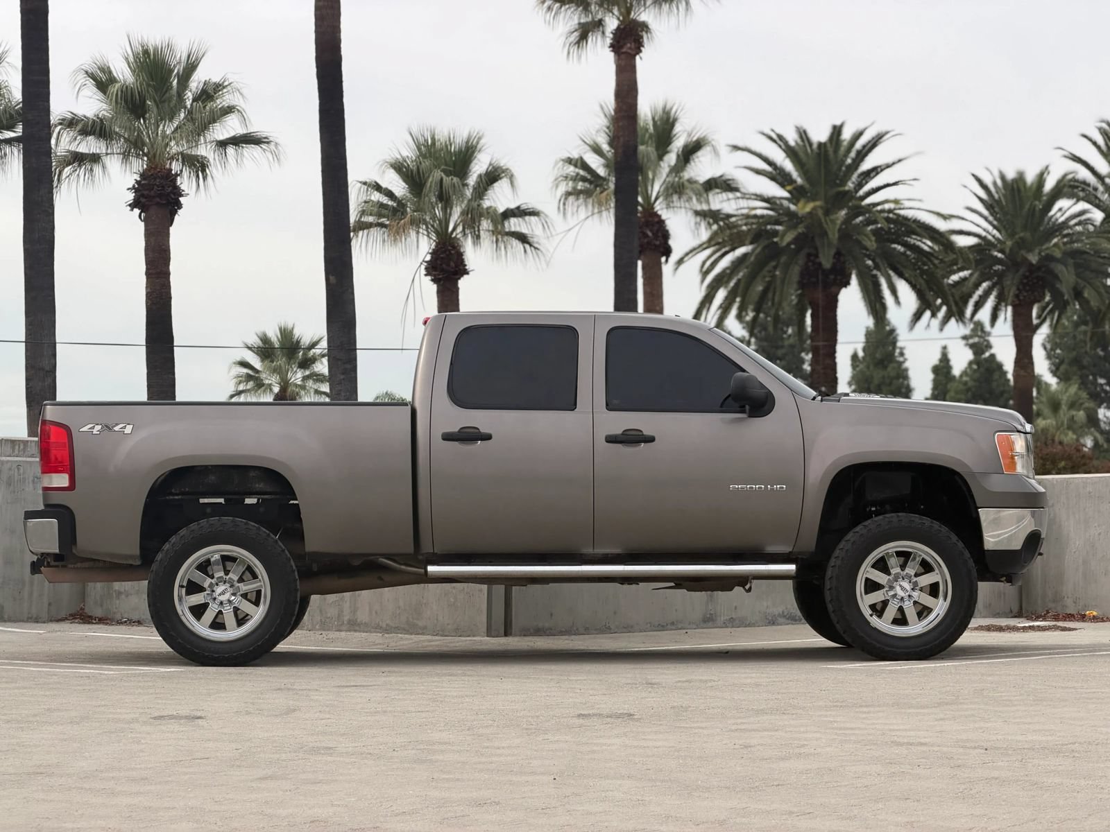 Used 2013 GMC Sierra 2500 SLE AWD/4WD image 9