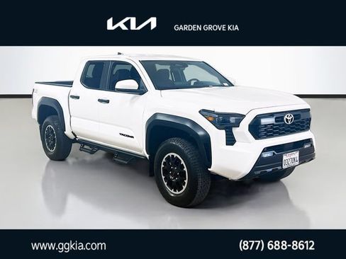 Used 2024 Toyota Tacoma TRD Off-Road AWD/4WD image 1
