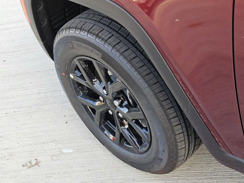 New 2026 Jeep Grand Cherokee L 2WD image 6