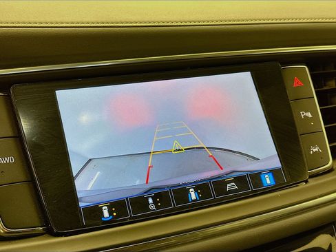 Used 2024 Buick Enclave Premium image 23