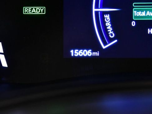 Used 2025 Toyota Grand Highlander AWD Hybrid image 17
